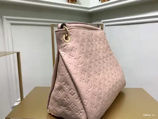 LOUIS ARTSY VUITTON 0621